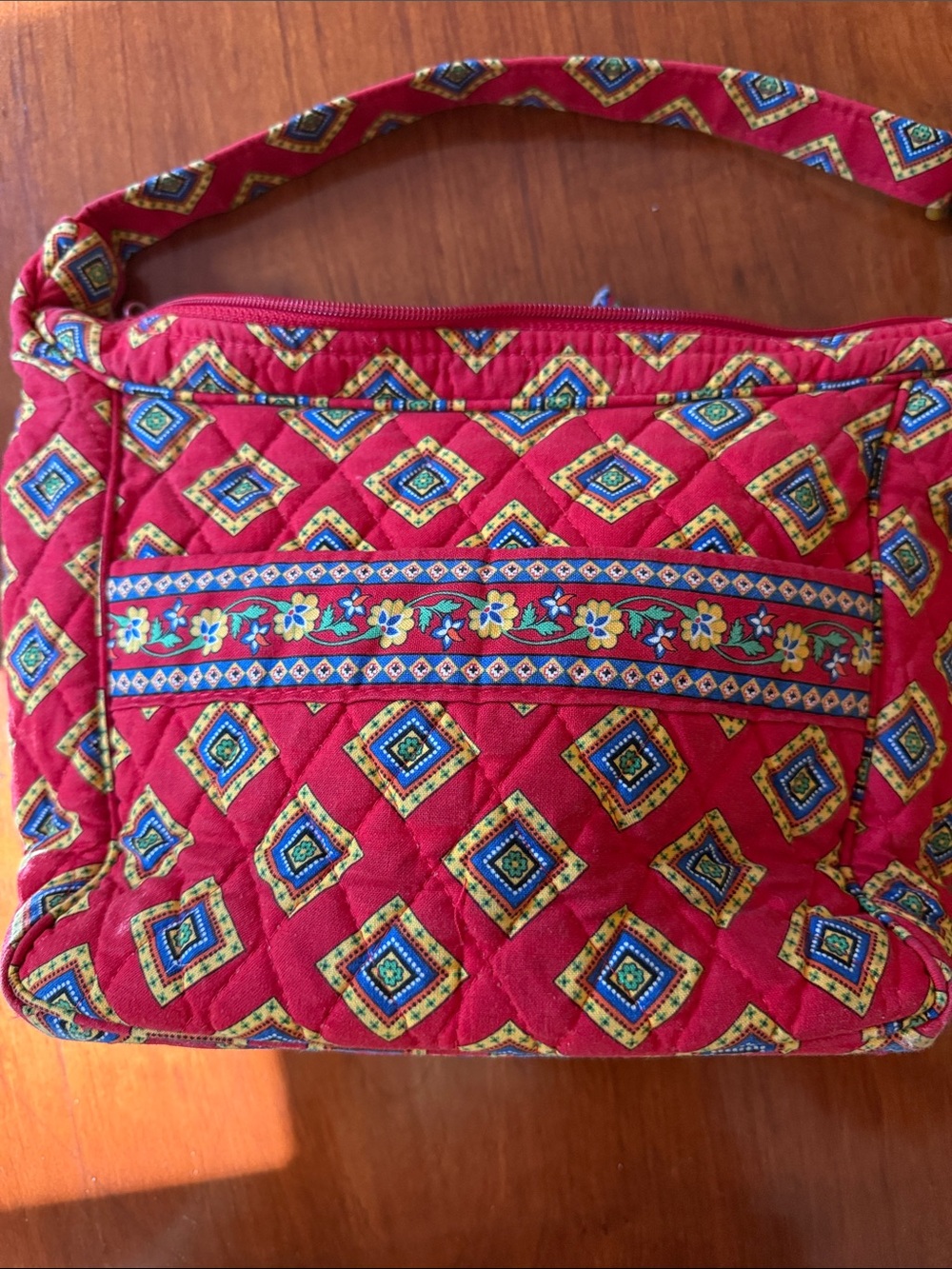 Quilted Vera Bradley Red Geometric Patterned Crossbody Medium Bag